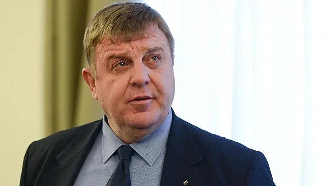 българия на ръба на пропастта: рисковете от политическите амбиции