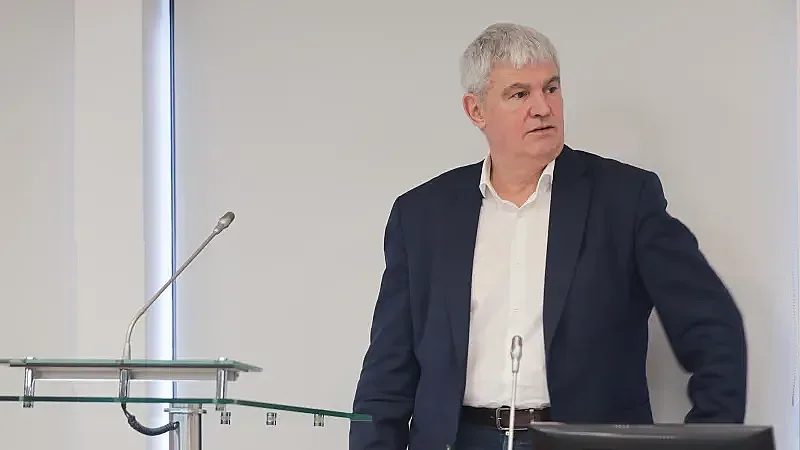 бюджет 2027: горчивата хапка за служителите в сигурността и предизвикателството пред доходите