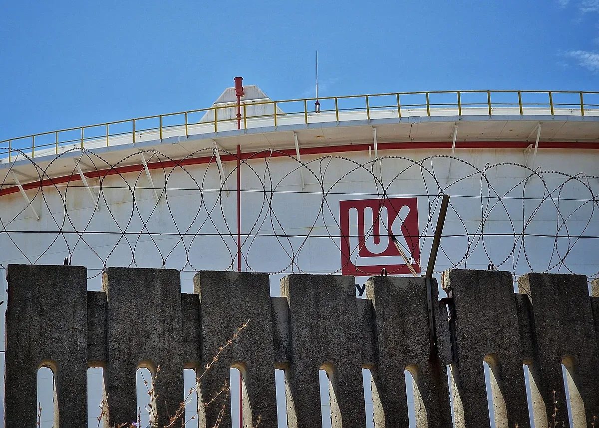 вашингтон удължава хоризонта за продажбата на „лукойл“: какво следва?