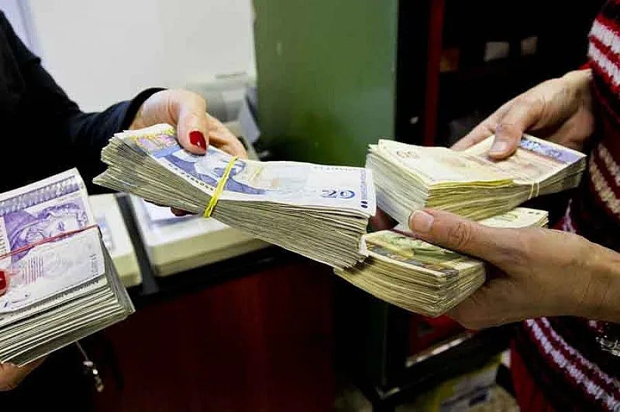 ефектът на кухите разходи: защо по-високите заплати не водят до по-добро образование?