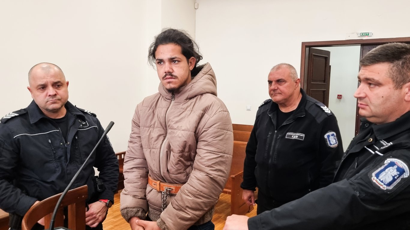 жестоко убийство в харманли: 21-годишен остава в затвора след шокиращи разкрития