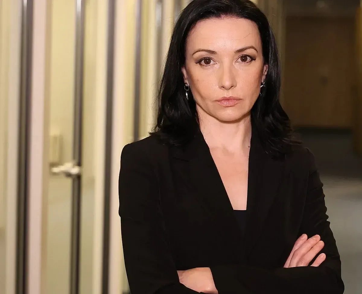 когато истината си тръгва: защо една еми-номинирана журналистка напусна ефира и какво казва това за медиите ни?