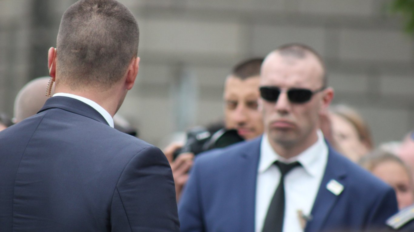 разследване срещу нсо: служител под прицел след сблъсък с журналист