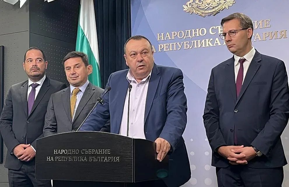 съмнителни милиони и „ники мантинелата“: дпс разкри корупционна схема в пътните ремонти