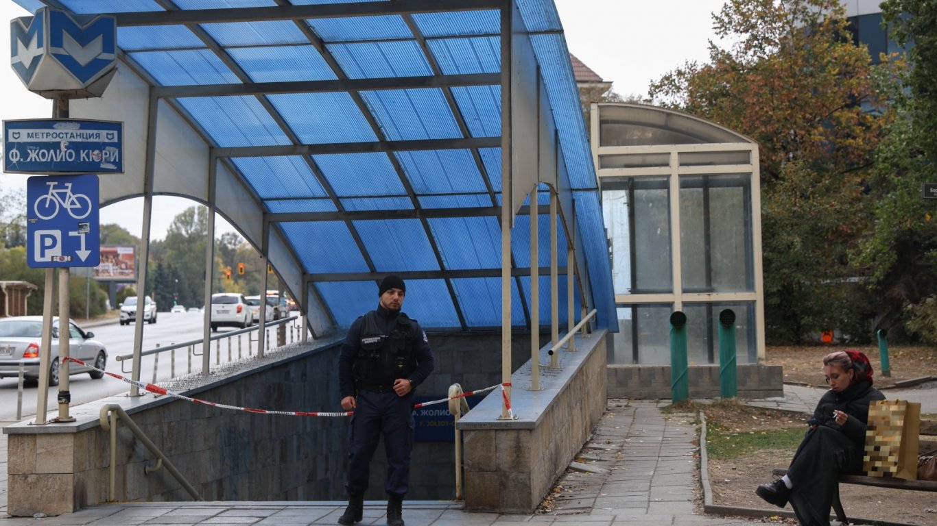 трагичният край на един учен: кой беше доцентът, убит в метрото?